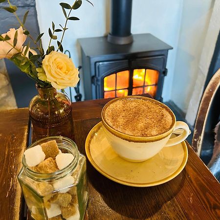 The Kings Arms Hotel Stow-on-the-Wold Εξωτερικό φωτογραφία