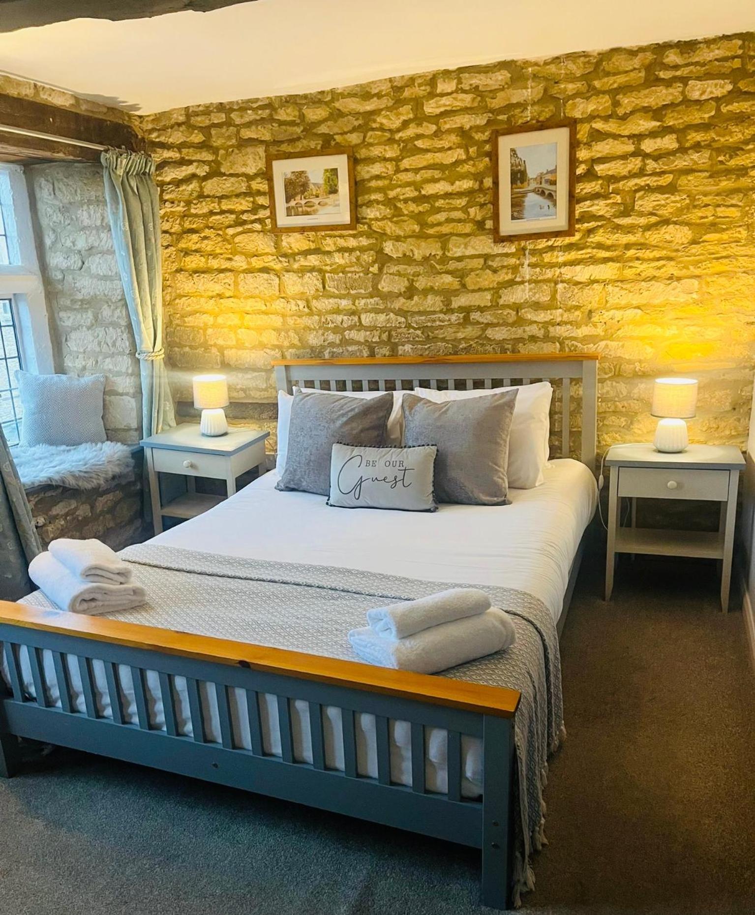 The Kings Arms Hotel Stow-on-the-Wold Εξωτερικό φωτογραφία
